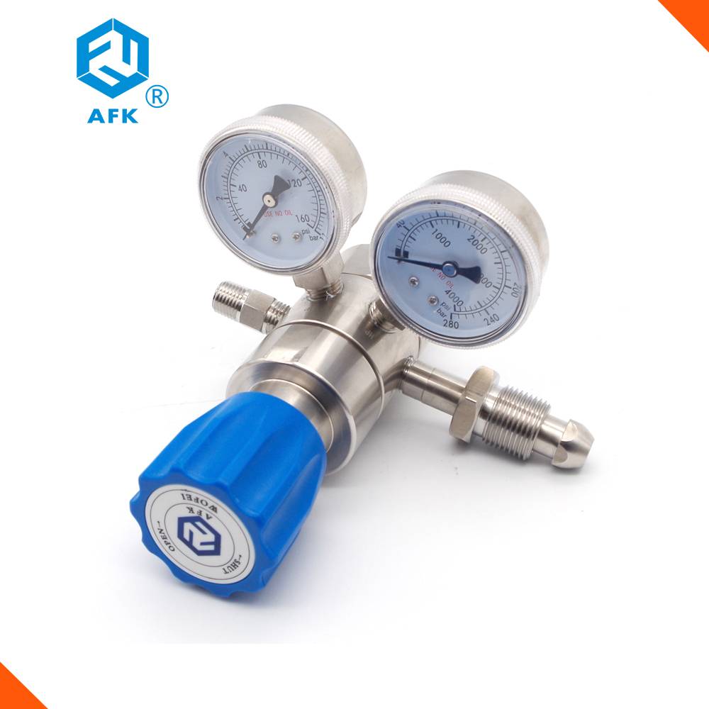 316 Stainless Steel Cylinder Dual Stage Pressure Regulator Featured Image