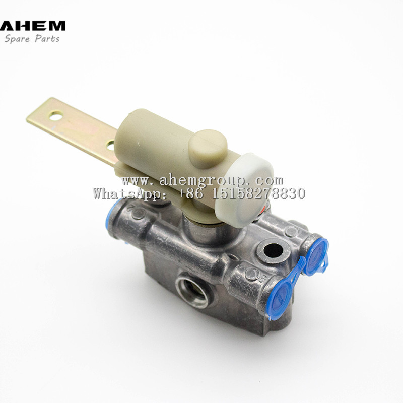 truck air brake valve unloader valve wabco 050 000 5006for benz iveco Featured Image