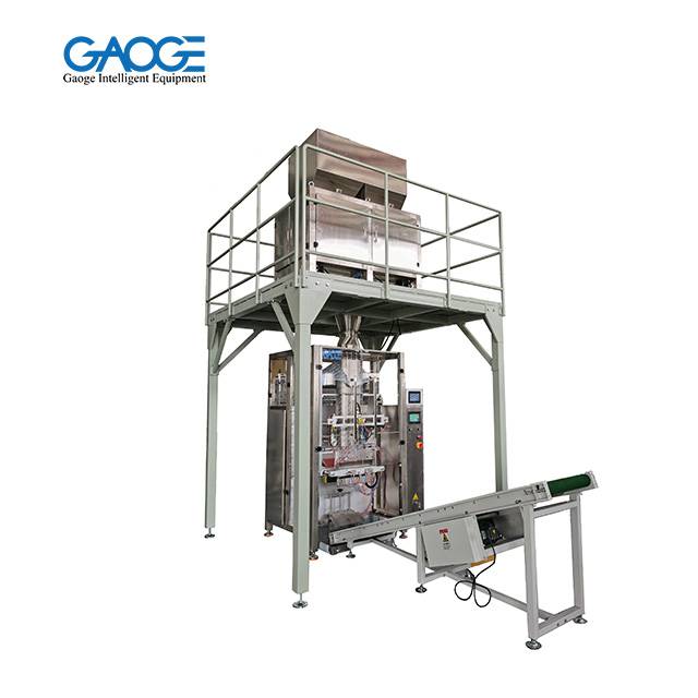 What kind of packaging machine is needed for dog food packaging?