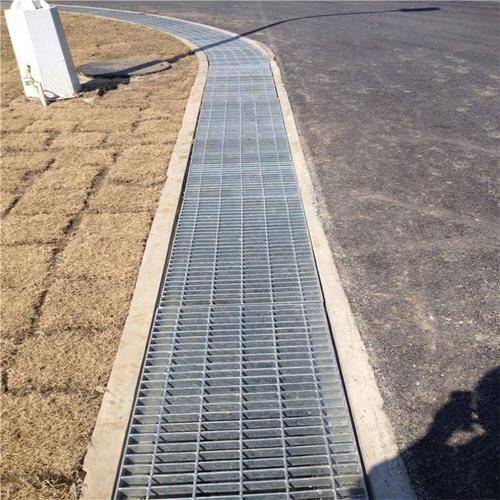 Trench cover drain mesh grille steel grating