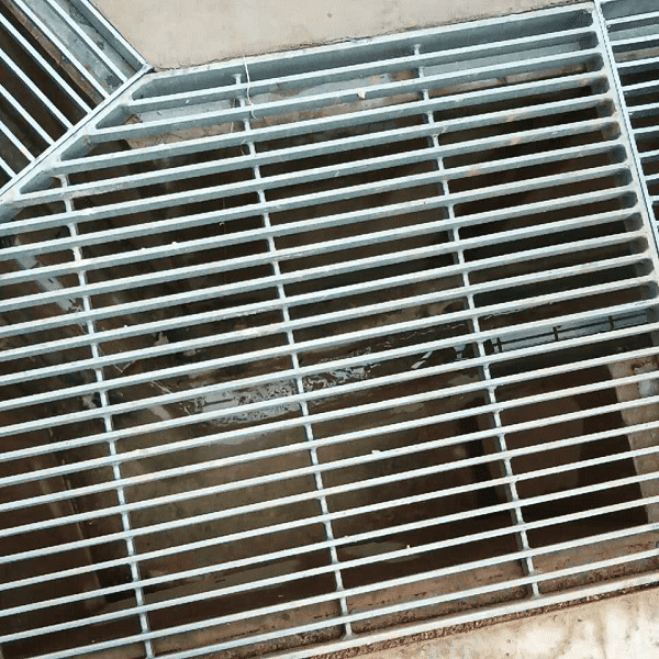 Trench cover drain mesh grille steel grating