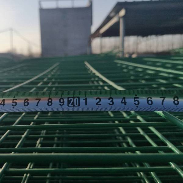 Welded Iron Wire Mesh Panel Fence Wholesale
