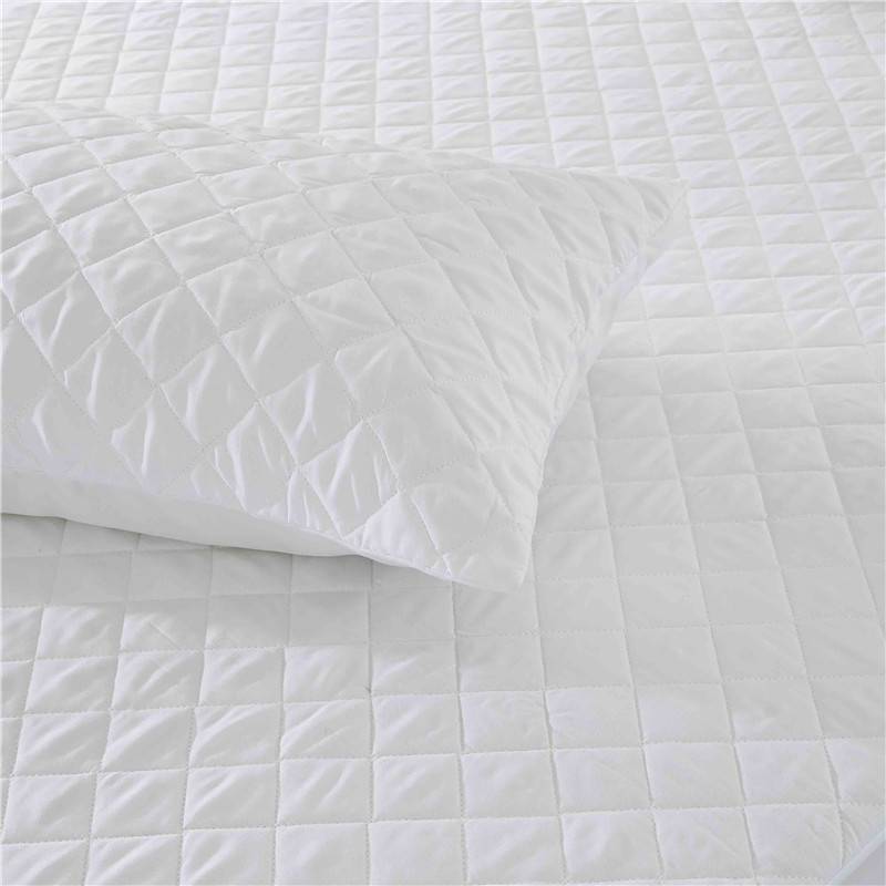 Polyester Microfiber Quilted Pillow Protector Pillow Cover Featured Image