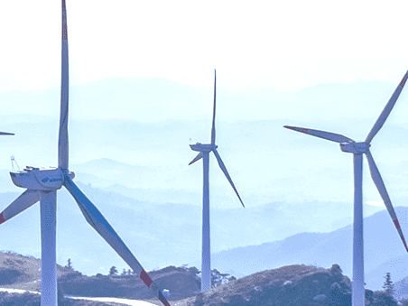 What are the main components of a wind turbine