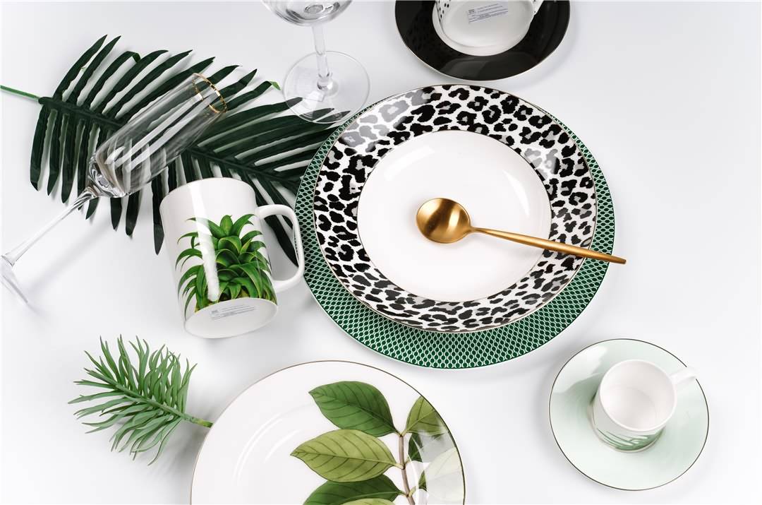 Best popular leaves design dinner set and gift items Featured Image