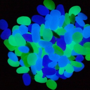 Plastic luminescent Pebbles