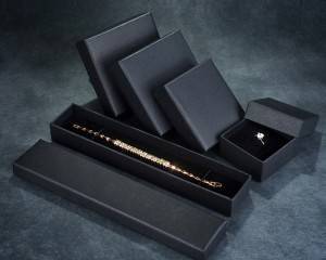 Artificial Designed Elegant Wholesale Packaging Luxury Travel Jewelry Storage Case Hinged Ring Box With Custom Logo