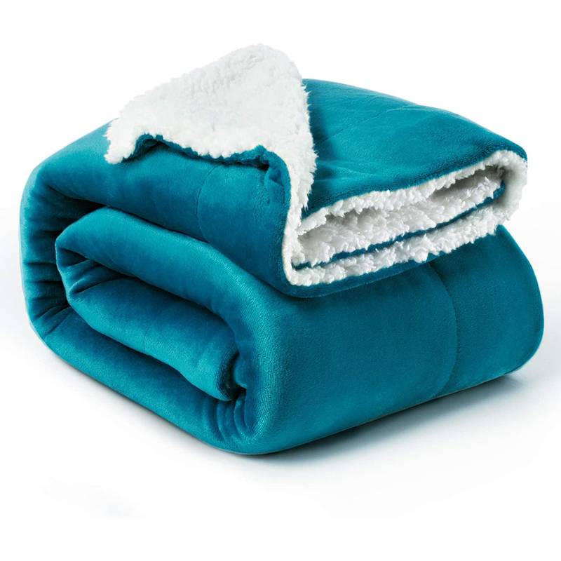 Sherpa fleece blanket with Flannel fleece blanket Featured Image