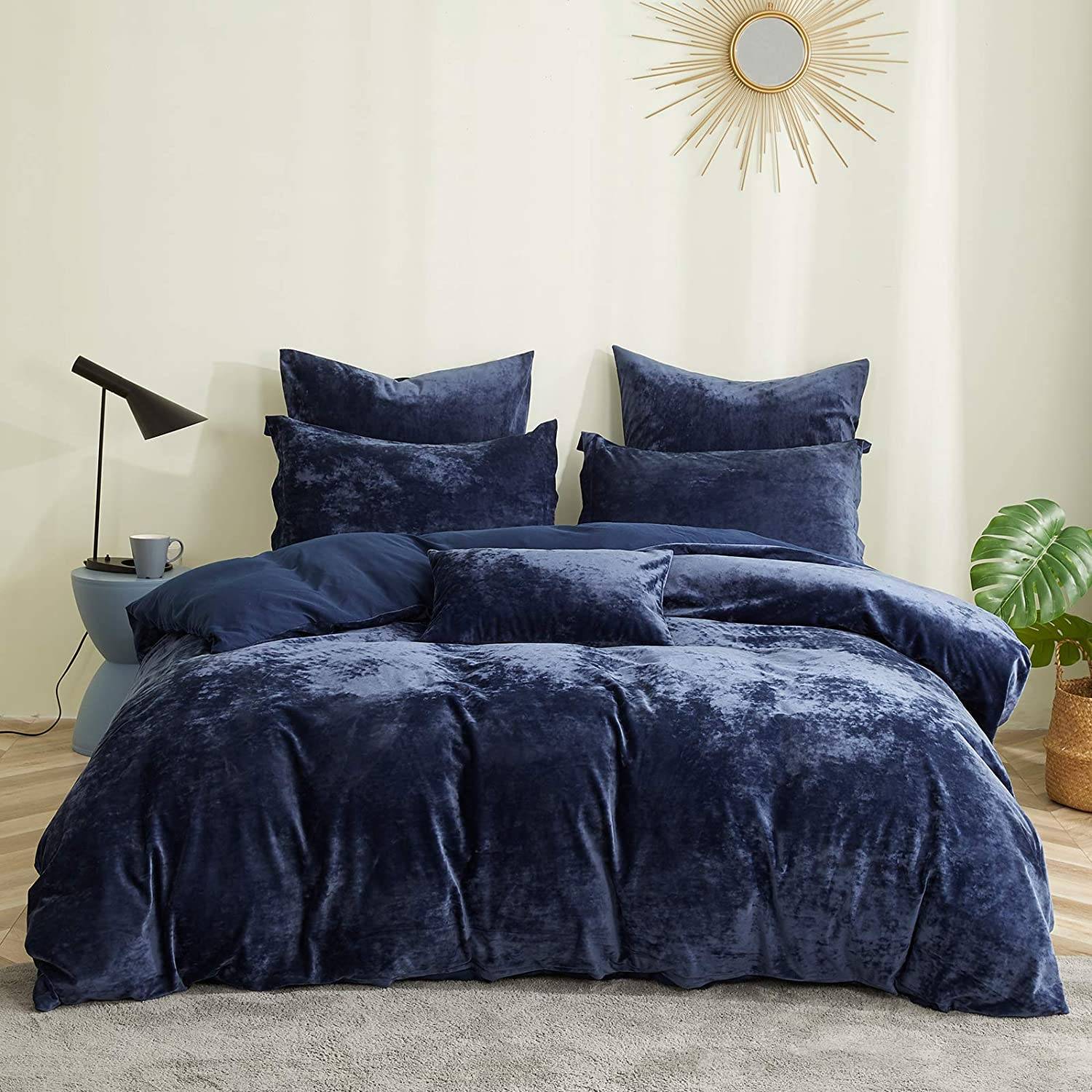 Heavyweight Velvet Duvet Cover Set give a comfortable feeling in bedding Featured Image