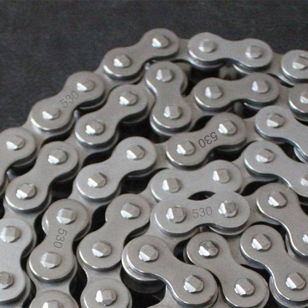 Motorcycle Drive Chain 530 Featured Image