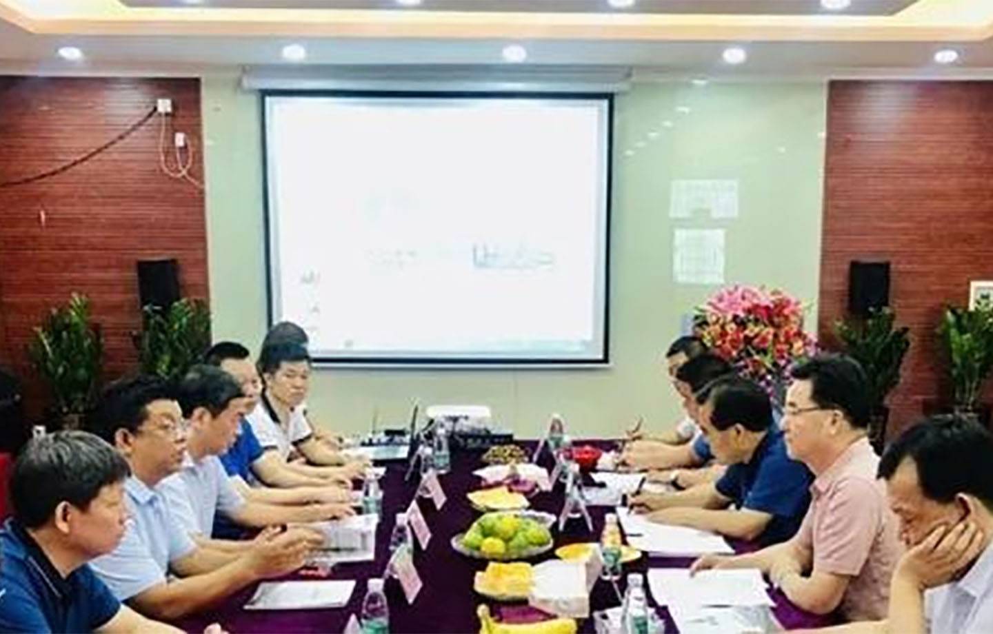 The Mayor of Dingxi City, Gansu Province Dai Chao visited our company to Discuss and promote the cooperation project of aluminum veneer curtain wall decoration material