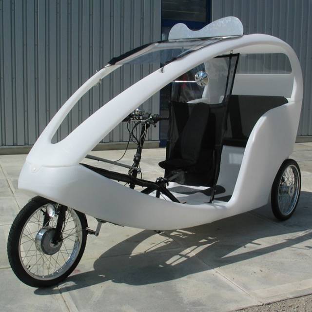 Two-seat Small Golf Carts Electric Three-wheeled Sightseeing Car