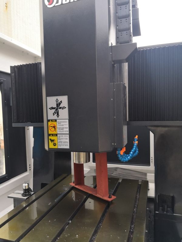CNC Engraving Machine CM860 , three axis linear guide way 800 * 600mm Table 5.5KW/ER25/24000rpm spindle
