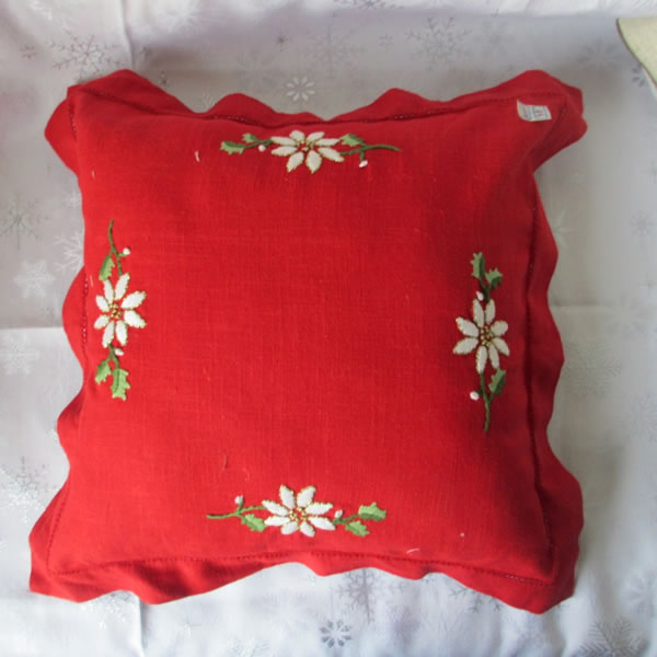 China New Product Wedding Chair Cushion - Hem-Stitching Custom Embroidery Christmas Cushion Cover – Kingsun