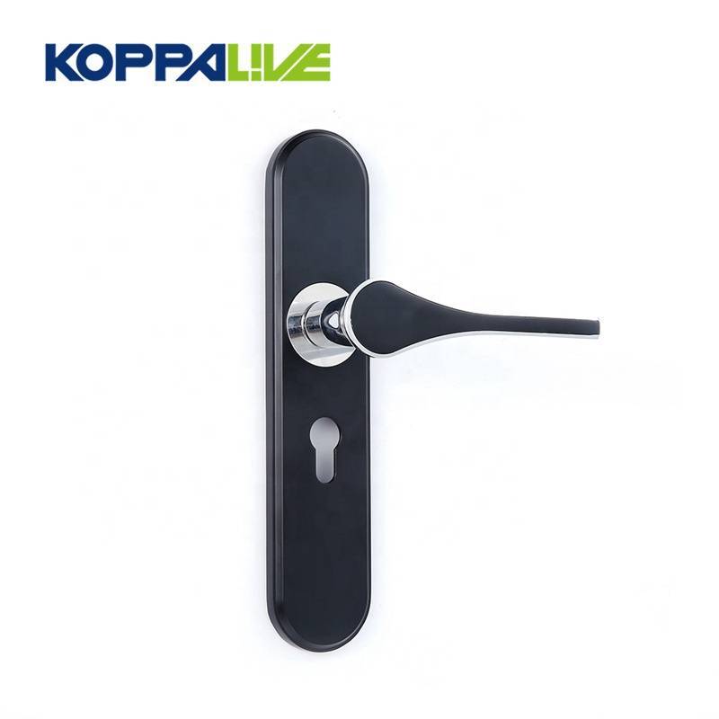 Zinc alloy wooden door manual home security lock handle set on plate