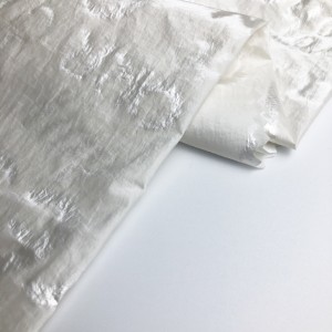 100%  Crinkle Fabric Use for Waterproof Down Jacket Fabric KWS20-1038