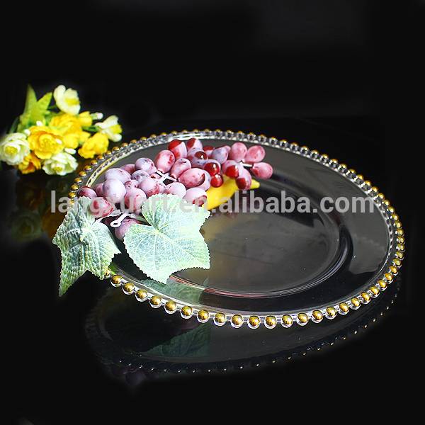 Fashion Design gold color cheap charger plates wholesale for wedding