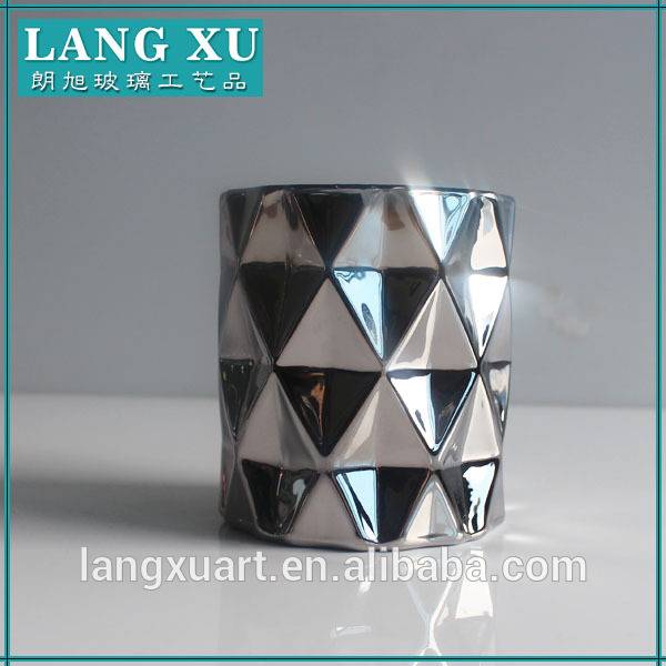 hot sale crystal beautiful embossed cylinder glass diamond candle cup from China gold supplier