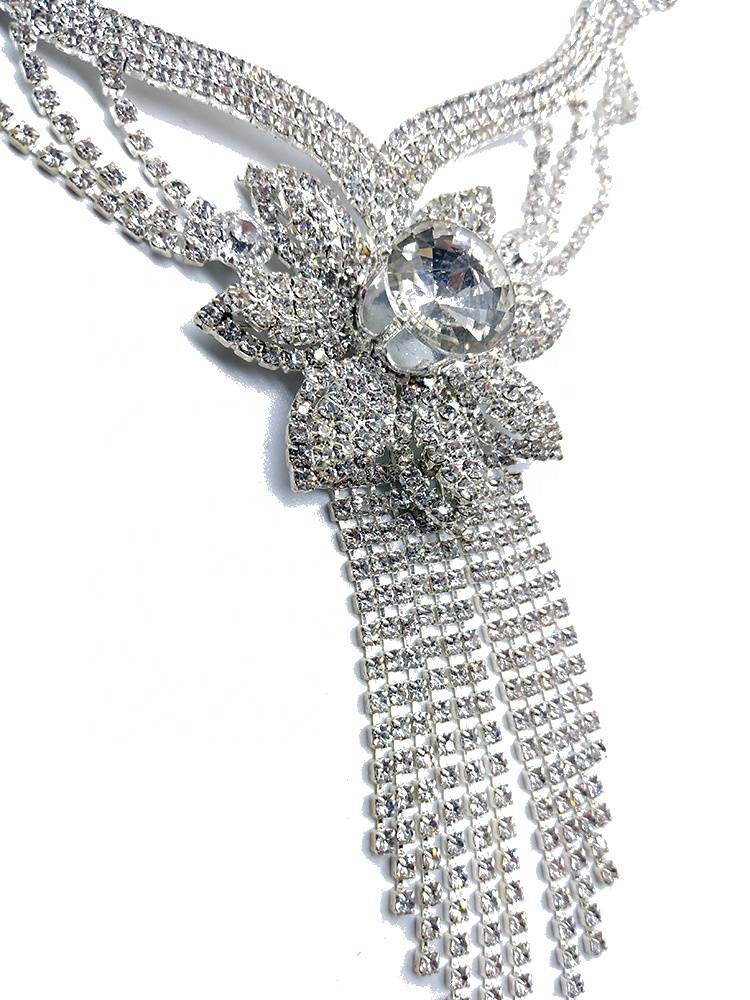Fashion women 2019 newest merry women rhinestone sliver chain necklace
