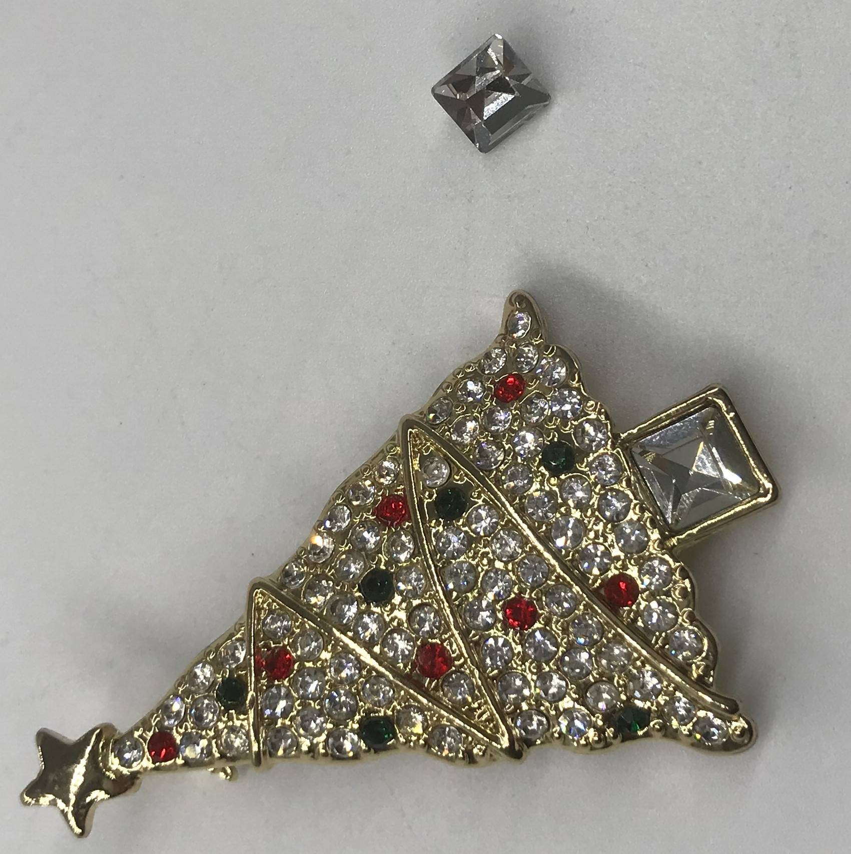 Wholesale Shanny Golden Plating Multi Color Crystal Beads Pave Christmas Tree Alloy Brooches For Women