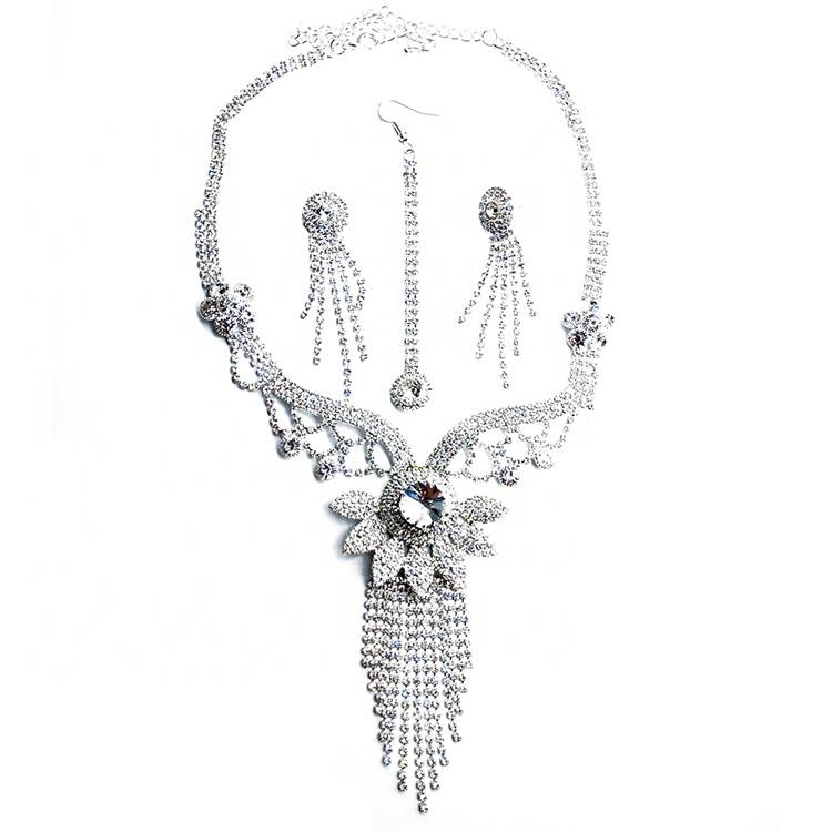 Newest women 2019 italy custom rhinestone chain custom names necklace with low price