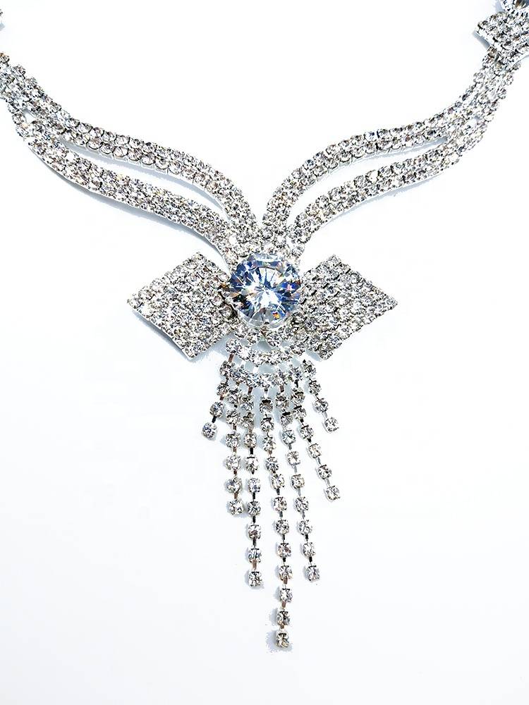 Wholesale fashion women 2019 newest italy design rhinestones chain necklace silver