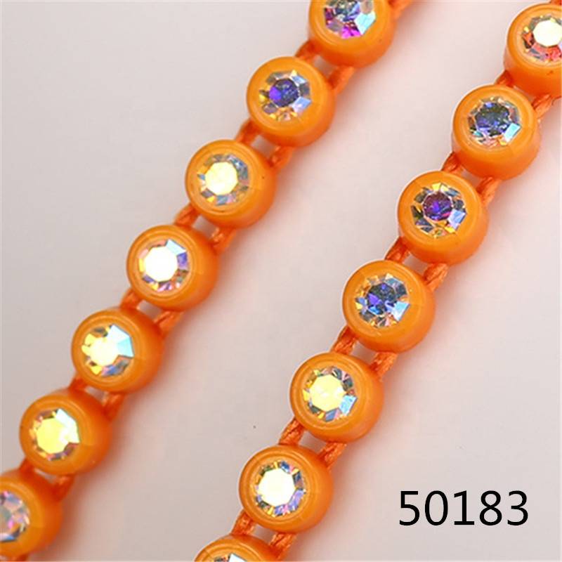 Better Quality Transparent Ss12 Ss8 Banding By The Yards Hotsale Trimming Garment Decoration Trim Plastic Rhinestone Chain