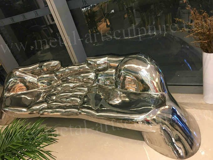 Stainless Steel Famous Abstract Sculptures Size Customized For Shopping Mall