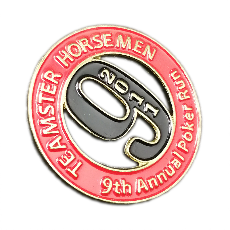 Custom Design Factory Made Running Badge Gold Plating Soft Enamel Lapel Pin Featured Image