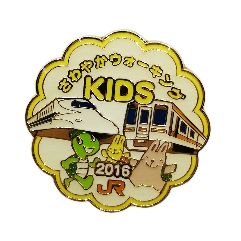 Gold Plated Kids Brooches Soft Enamel Pin with Epoxy Coating Featured Image