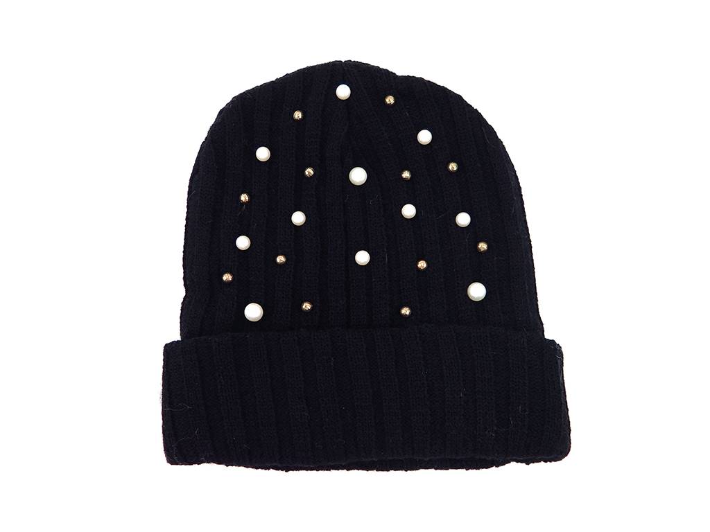 knitted hat with pearl