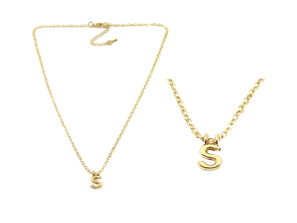 Initial S pendant necklace