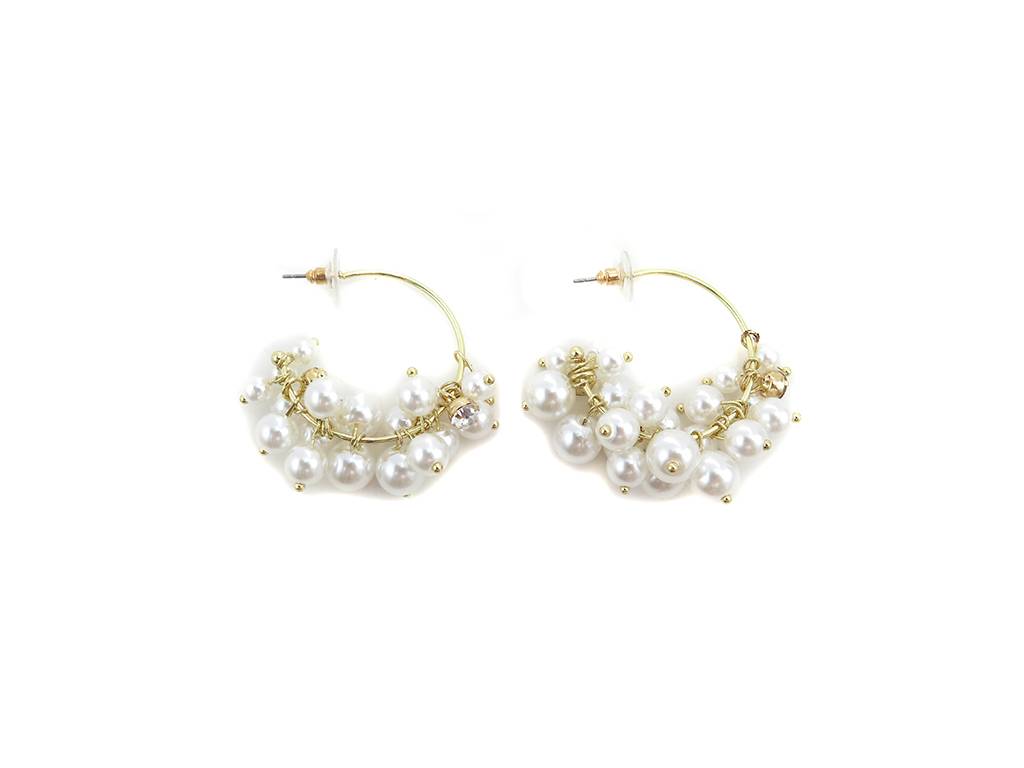 “C”shape ear studs with pearls