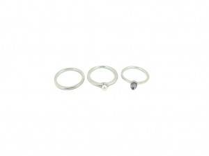 Rings set 3 pcs packing, one pure, one pearl, one with oval stone