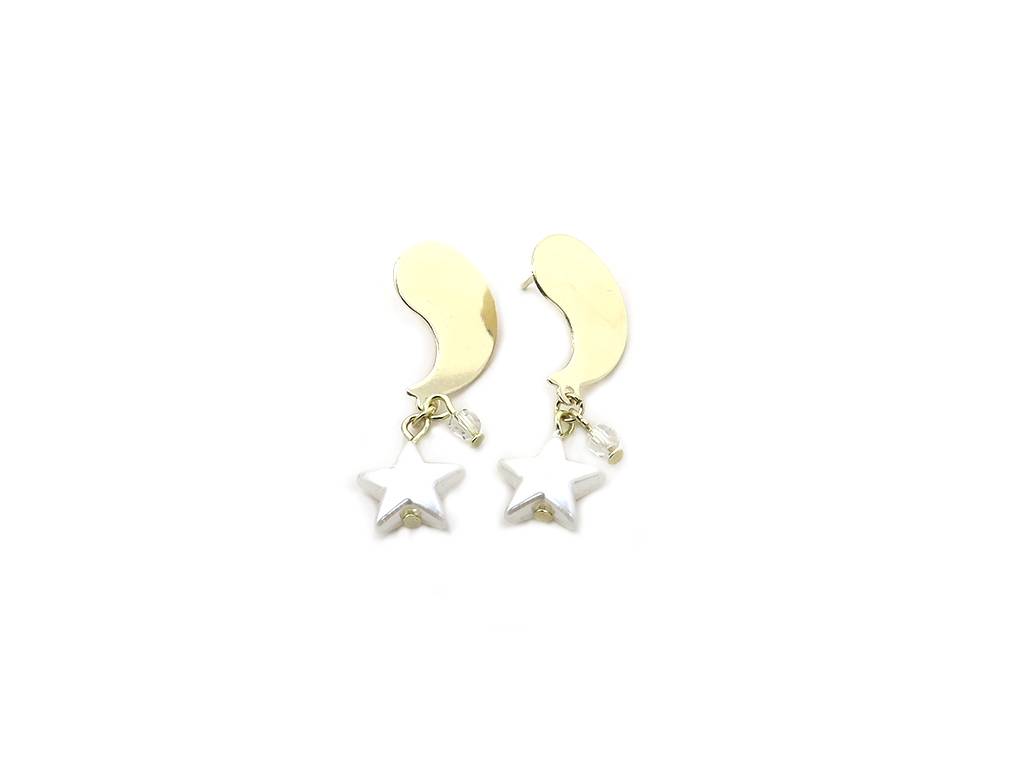 Drop pierced earrings with star