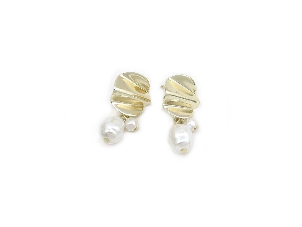 Drop irregular pierced earrings with pearls