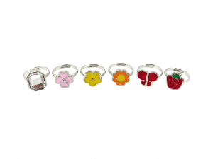 6 rings set with pendant in butterfly, flower, stone, strawberry