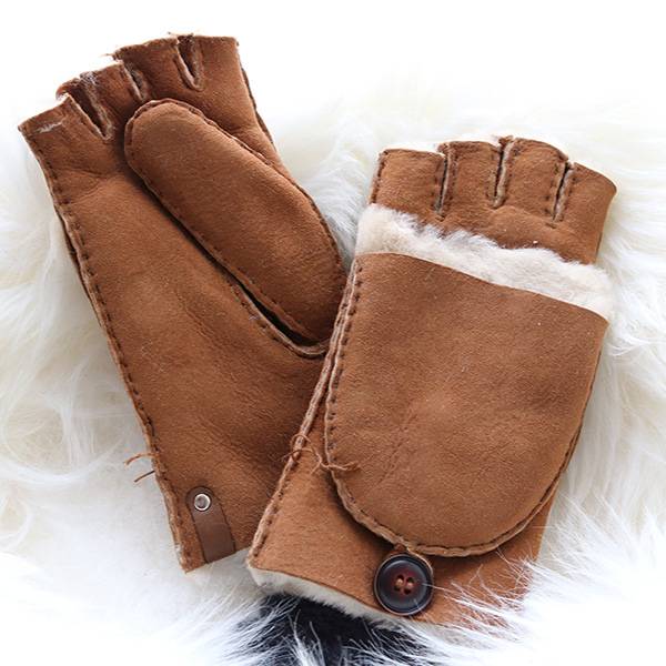 Ladies handsewn Sheepskin fingerless Mittens with a folding fingers cover Featured Image