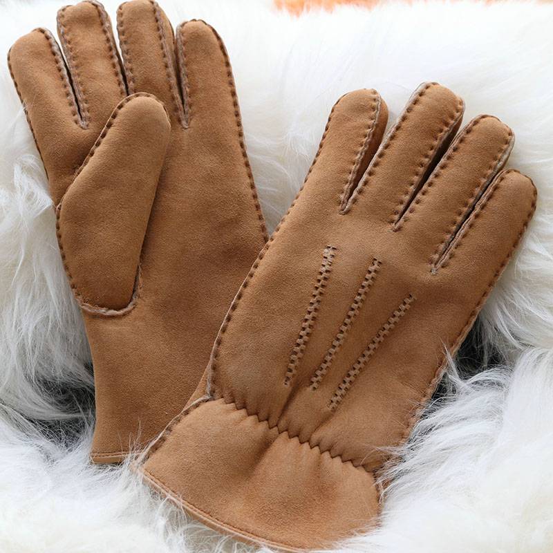Hand stitched Sheepskin gloves for men with elastics Featured Image
