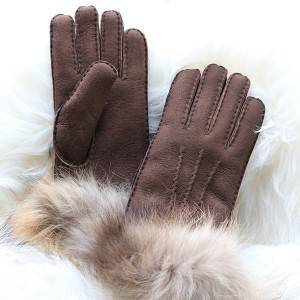 Ldies handmade suede Merino sheepskin gloves with fox fur cuff
