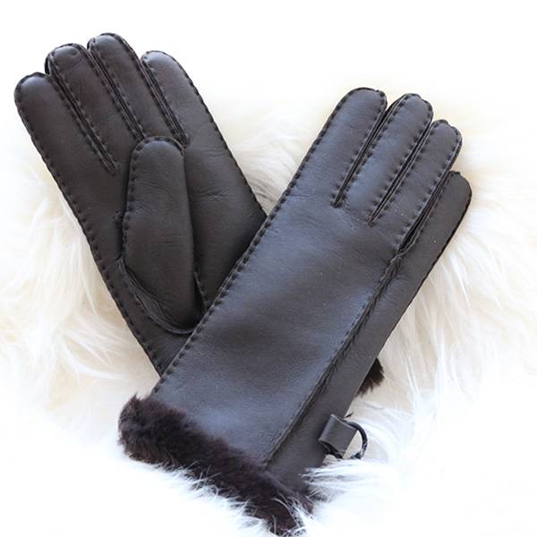 Handmade Napa leather sheepskin gloves with a point of handstitching feature Featured Image