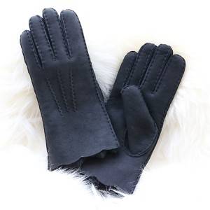 Ladies handmade merino sheep shearling gloves feature waving cuff