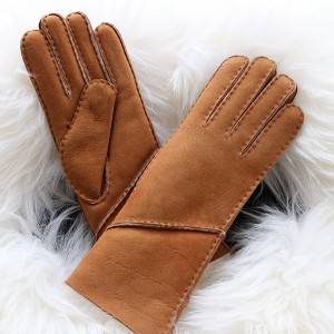 Classic style Ladies handswen Merino sheepkin gloves
