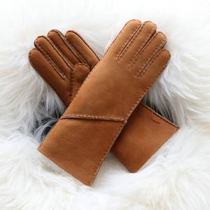 Classic style Ladies handswen Merino sheepkin gloves