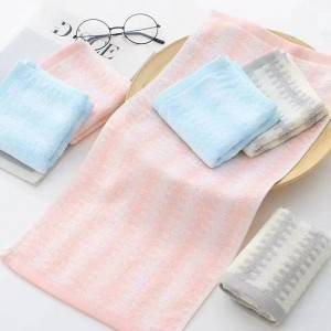 Yarn-dyed face wipes 6