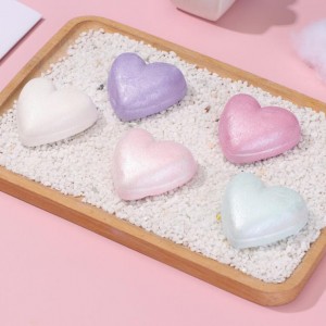 Scented 40g heart shape glitter bath bombs gift for Valentine’s day birthday