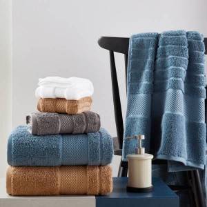2021 wholesale price China Custom Print Logo Bath Towels 100% Cotton Luxury Hotel Towel