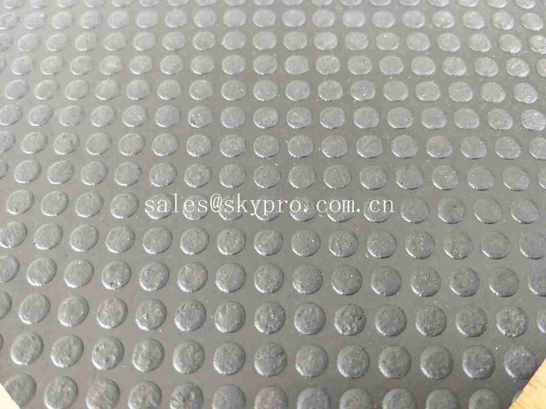 Non – Slip Outdoor Rubber Mats With Dot Studed Pattern / Rubber Garage Mats