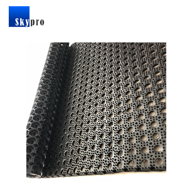Outdoor water drain anti-slip holes rubber mat for wet area