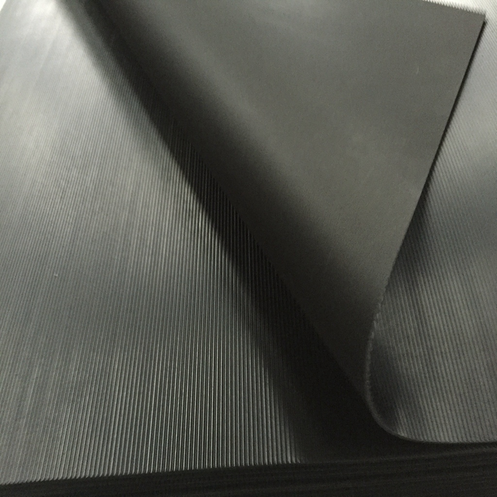 Water-resistant Black Rubber Sheet  5mPa Tensile Strength